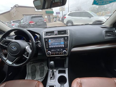 Used 2018 Subaru Outback 2.5i Touring w/ Protection Package #1 AWD/4WD image 9