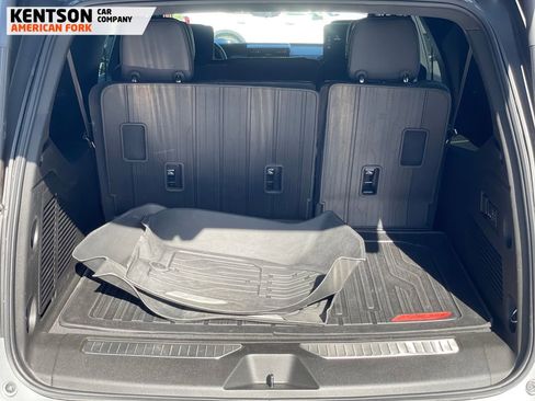 Used 2025 GMC Yukon XL Denali w/ Advanced Technology Package AWD/4WD image 47