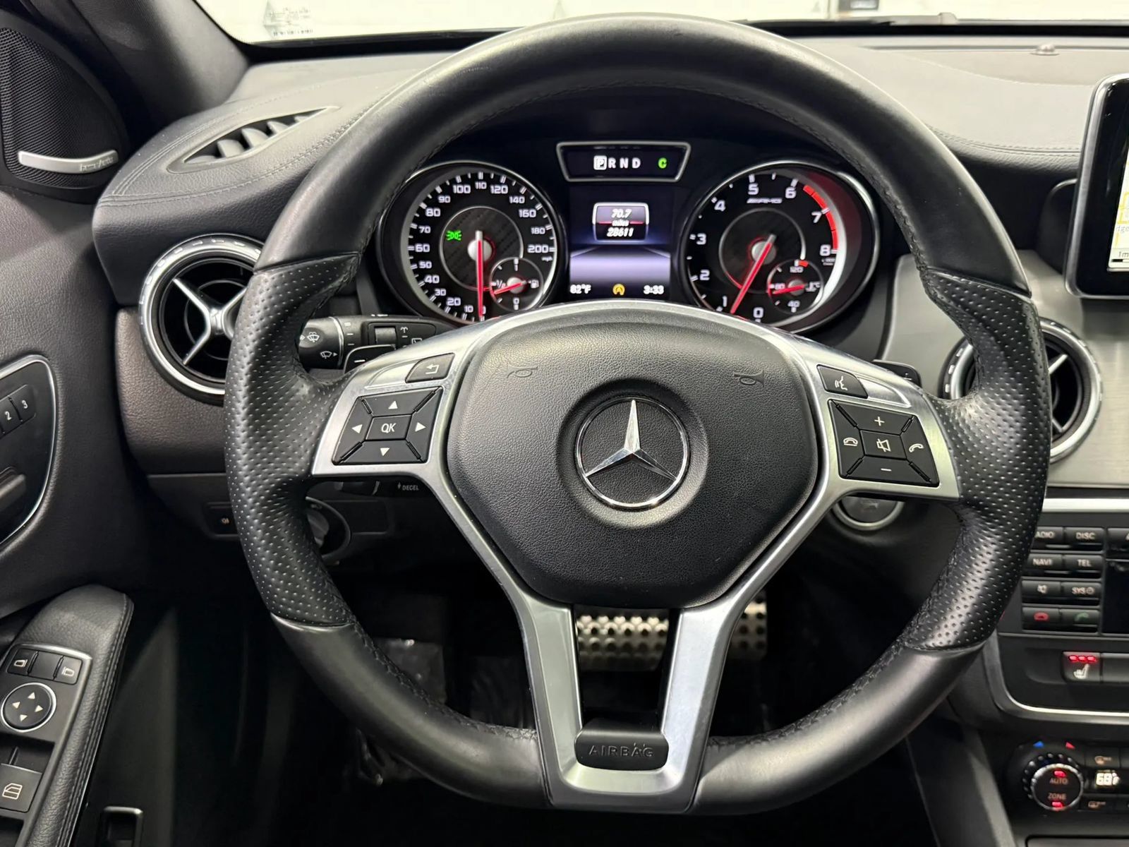 Used 2015 Mercedes-Benz GLA 45 AMG 4MATIC image 22