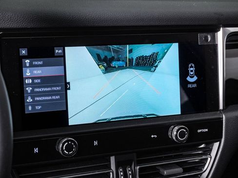 Certified 2026 Porsche Macan AWD/4WD image 23