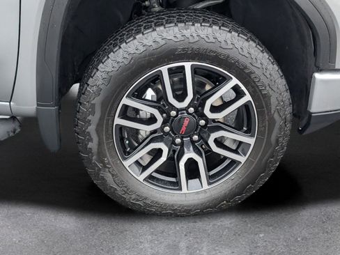 Used 2026 GMC Sierra 1500 AT4 w/ AT4 Premium Package AWD/4WD image 6