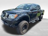 Used 2020 Nissan Frontier SV image 3