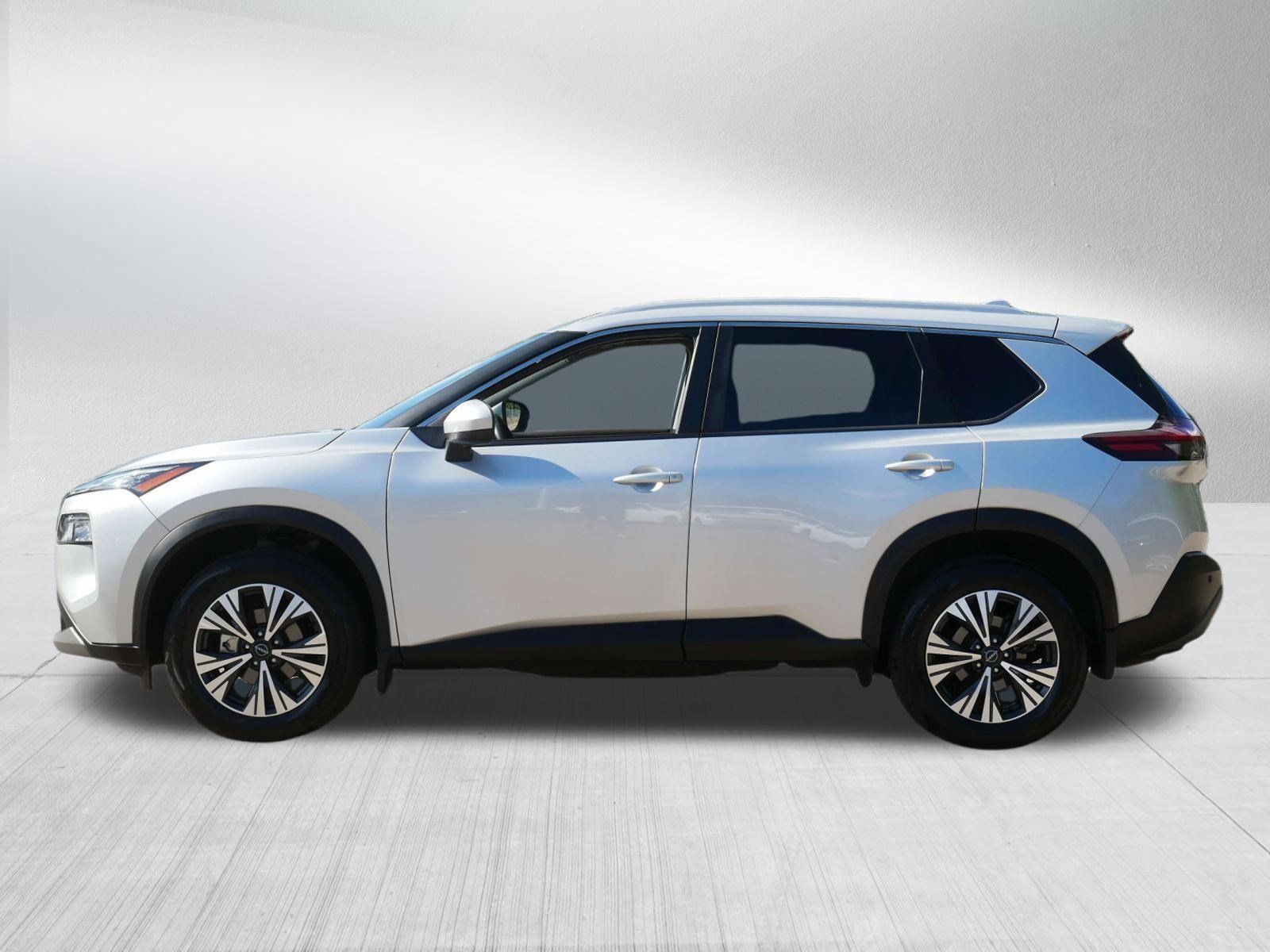 Certified 2023 Nissan Rogue SV w/ SV Premium B Package AWD/4WD image 4