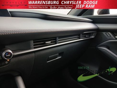 Used 2024 MAZDA MAZDA3 s image 25