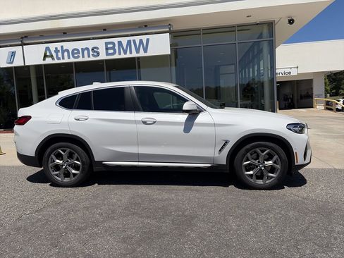 Certified 2025 BMW X4 xDrive30i AWD/4WD image 9