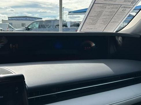 Used 2025 Lincoln Nautilus Reserve image 20