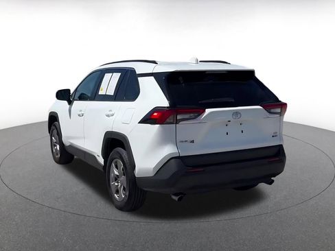 Used 2025 Toyota RAV4 LE AWD/4WD image 9
