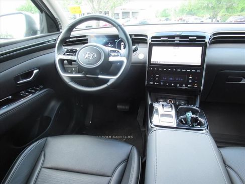 Used 2024 Hyundai Tucson Limited AWD/4WD image 12