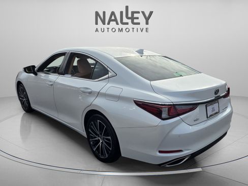 Certified 2022 Lexus ES 350 w/ Premium Package image 3