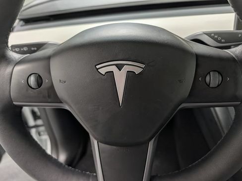 Used 2023 Tesla Model Y Long Range AWD/4WD image 17
