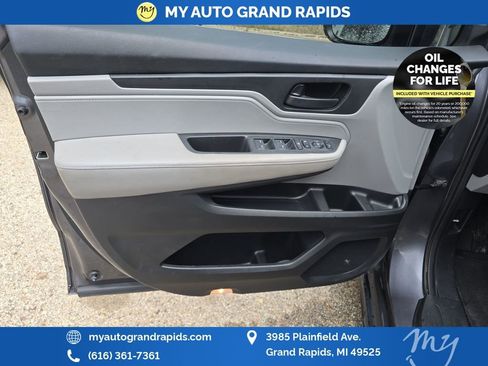 Used 2019 Honda Odyssey EX image 10