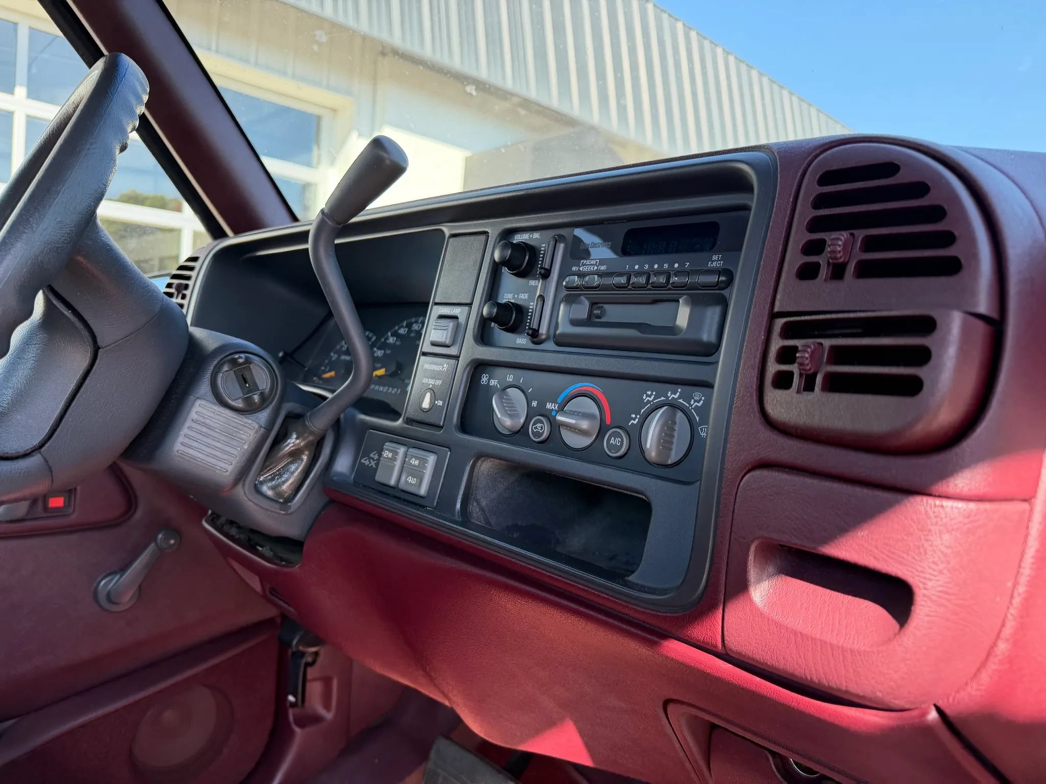 Used 1997 Chevrolet Silverado 1500 4x4 Regular Cab w/ Convenience Pkg image 13