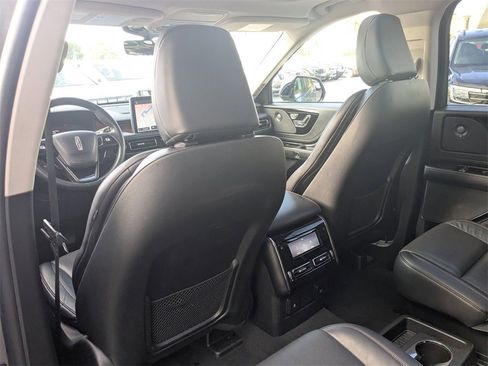 Used 2023 Lincoln Aviator Reserve image 24