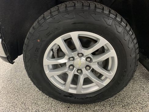 Used 2019 Chevrolet Silverado 1500 LTZ w/ LTZ Plus Package AWD/4WD image 16