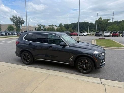 Used 2019 BMW X5 xDrive40i w/ Executive Package AWD/4WD image 4
