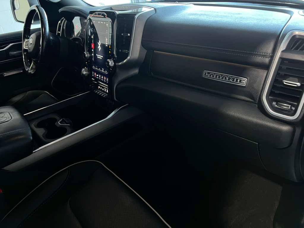 Used 2020 RAM 1500 Laramie w/ Sport Appearance Package AWD/4WD image 17