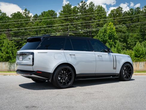 Used 2023 Land Rover Range Rover Long Wheelbase SE AWD/4WD image 18