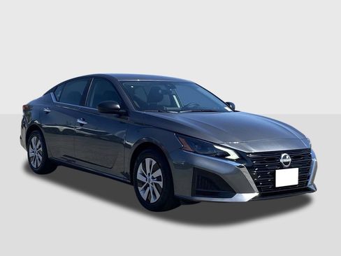 New 2025 Nissan Altima 2.5 S image 5