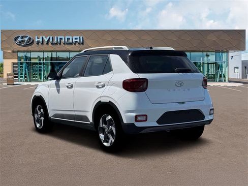 New 2026 Hyundai Venue SEL image 5