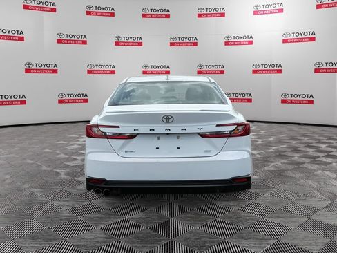 Used 2025 Toyota Camry SE FWD image 6