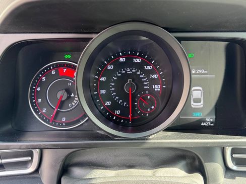 Used 2021 Hyundai Elantra SEL image 19