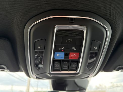 New 2026 Jeep Grand Cherokee L Limited AWD/4WD image 23
