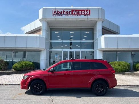 Used 2020 Dodge Journey SE w/ SE Popular Equipment Group FWD image 3