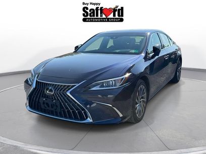 Used 2025 Lexus ES 300h w/ Technology Package
