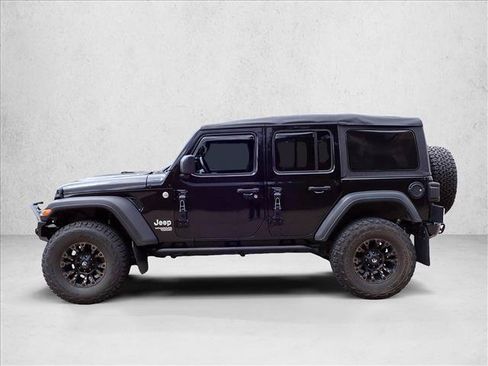 Used 2018 Jeep Wrangler Unlimited Sport AWD/4WD image 7