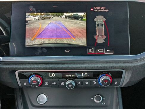 Used 2019 Audi Q3 2.0T Premium image 17