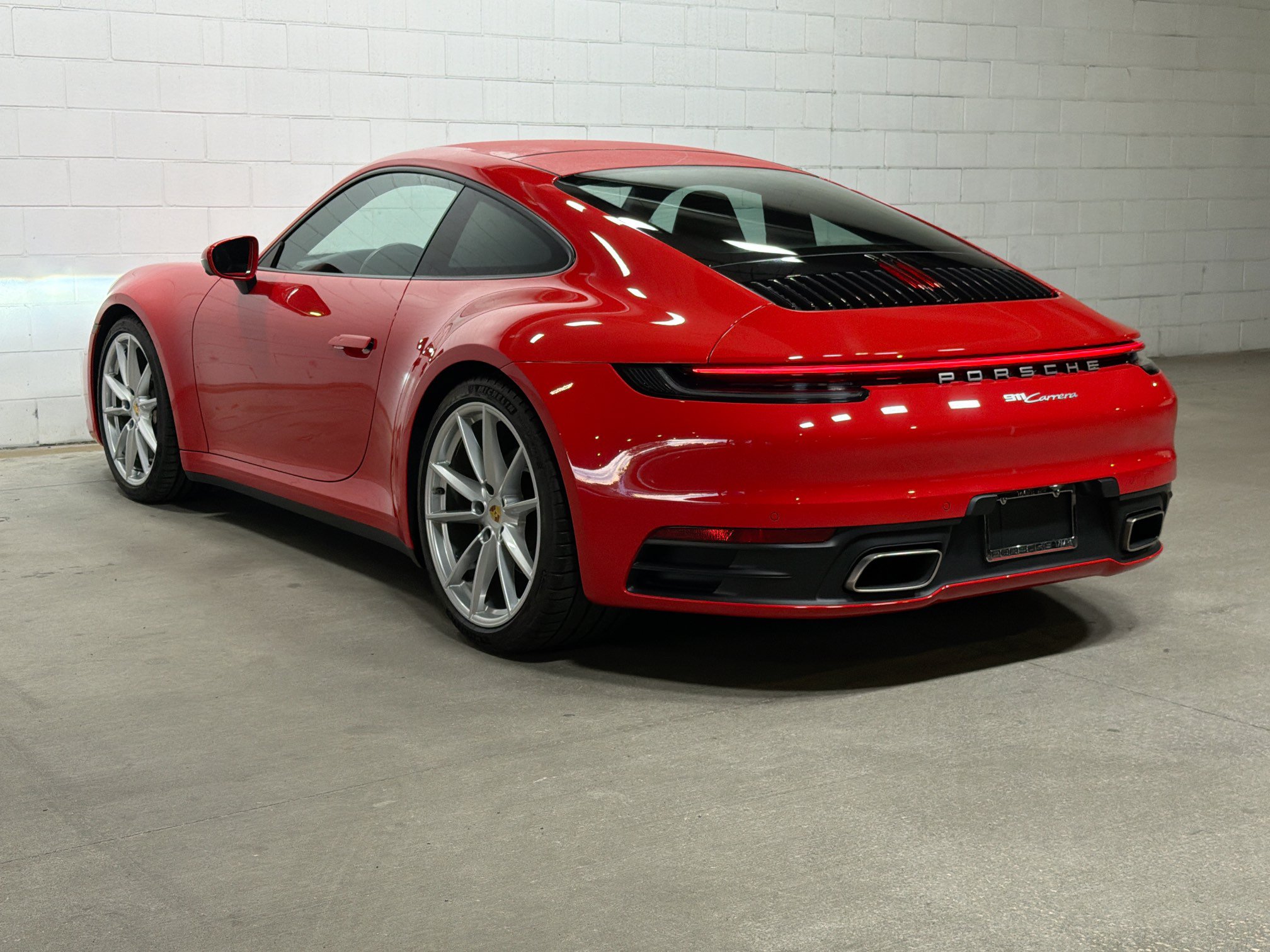 Certified 2024 Porsche 911 Carrera RWD image 3