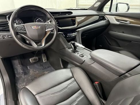 Certified 2025 Cadillac XT6 Sport w/ Platinum Package image 21