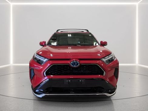 Used 2023 Toyota RAV4 SE w/ Weather & Moonroof Package AWD/4WD image 4