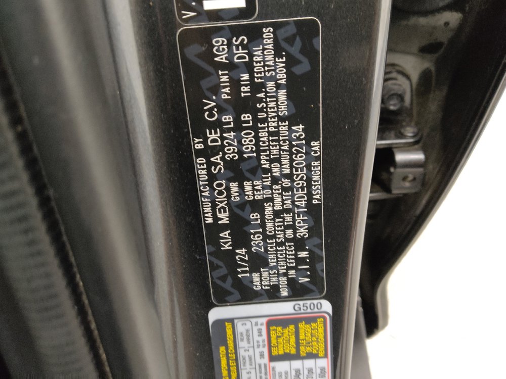 Used 2025 Kia K4 FWD image 33