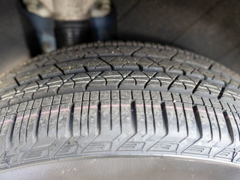 Used 2023 Kia Sorento SX image 35