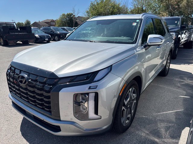Used 2024 Hyundai Palisade Limited FWD image 3