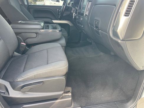 Used 2019 Chevrolet Silverado 1500 LT image 24