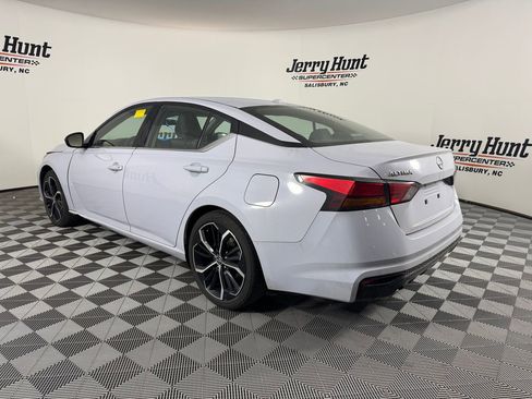 Used 2024 Nissan Altima 2.5 SR image 10