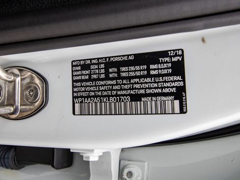 Used 2019 Porsche Macan image 25