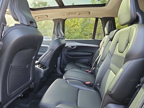 Certified 2024 Volvo XC90 B5 Core w/ Protection Package Premier image 10