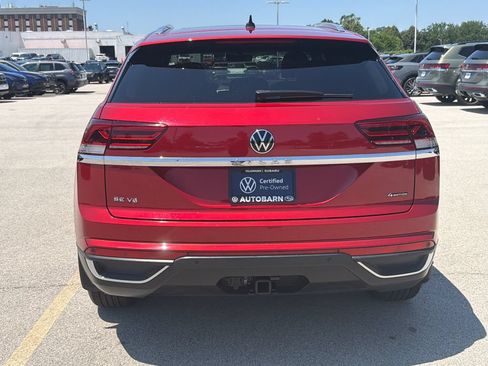 Certified 2023 Volkswagen Atlas Cross Sport SE w/ Panoramic Sunroof Package AWD/4WD image 5