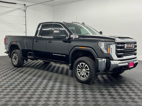 Used 2024 GMC Sierra 3500 SLE w/ SLE Value Package AWD/4WD image 7