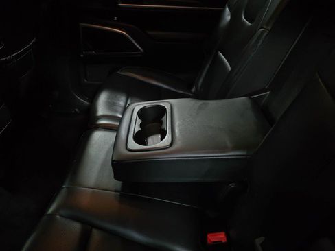 Used 2023 Kia Telluride LX image 17