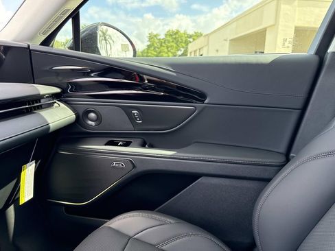 New 2026 Lincoln Nautilus Premier w/ Equipment Group 102A image 22