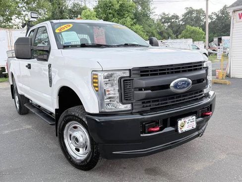 Used 2019 Ford F250 XL AWD/4WD image 2