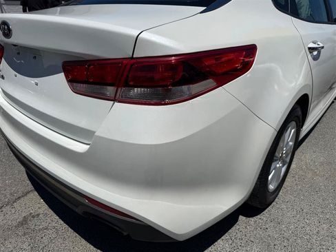 Used 2017 Kia Optima LX FWD image 23