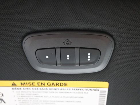 New 2026 Chrysler Pacifica Select FWD image 21