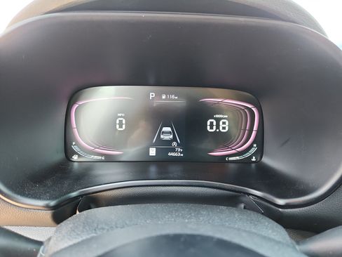 Used 2024 Kia Soul LX w/ Option Group 015 FWD image 17