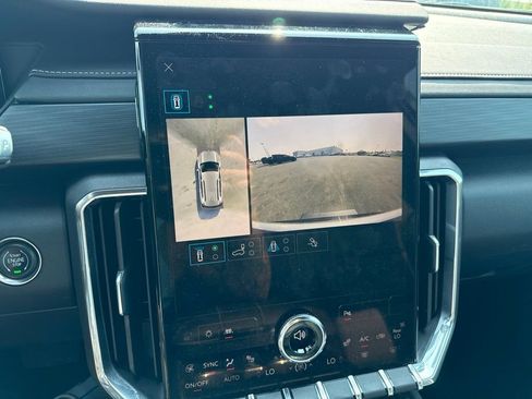 Used 2024 GMC Acadia Elevation w/ Trailering Package AWD/4WD image 16