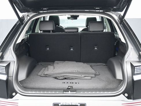 Used 2024 Hyundai Ioniq 5 Limited image 15